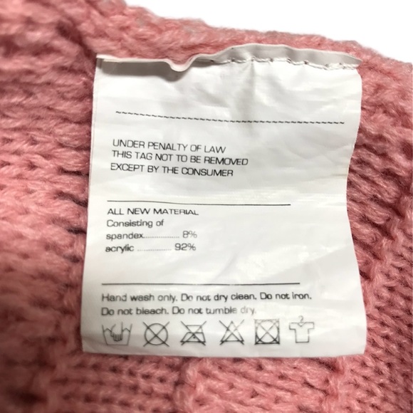 Charm Arts Company Ltd Light Pink Knitted Ponytail Beanie Hat Size O/S - Picture 4 of 4